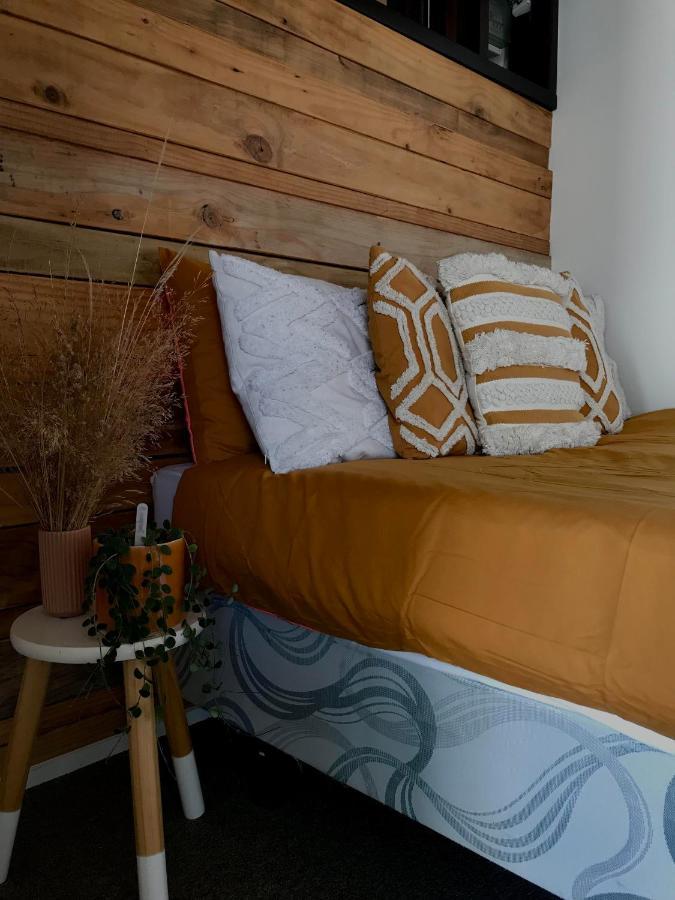 Готель Onehunga Garden Tinyhouse With Parking Окленд Екстер'єр фото